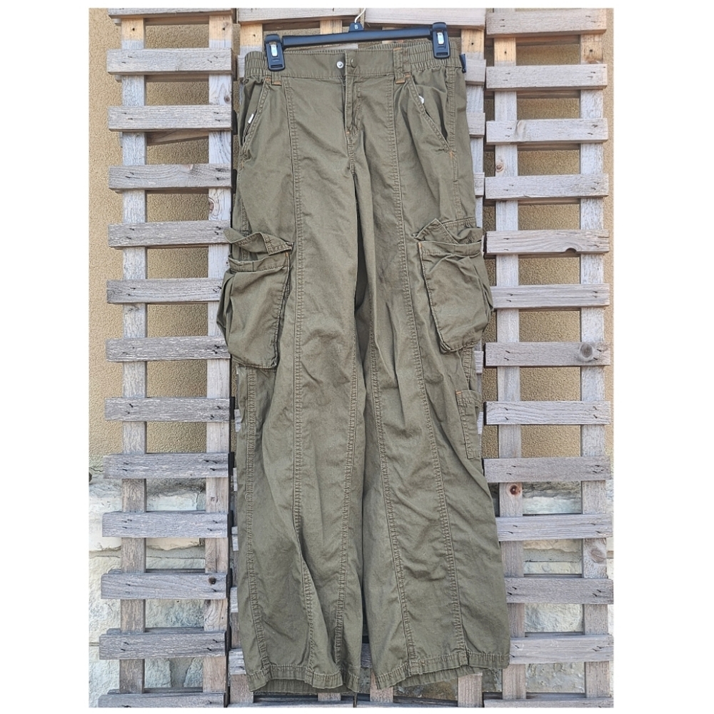 skater boy cargo pants